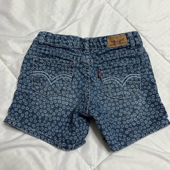 Set of 2 girls denim shorts size 6/7 - Picture 3 of 9